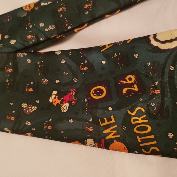 Charlie Brown baseball tie - Picture 3 of 4